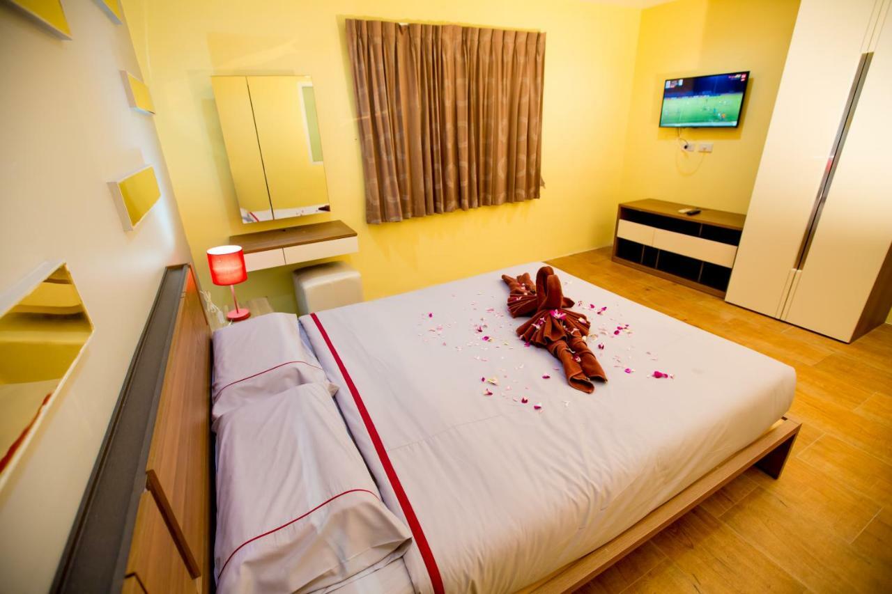 Oscar Boutique Hotel Patong Exterior photo