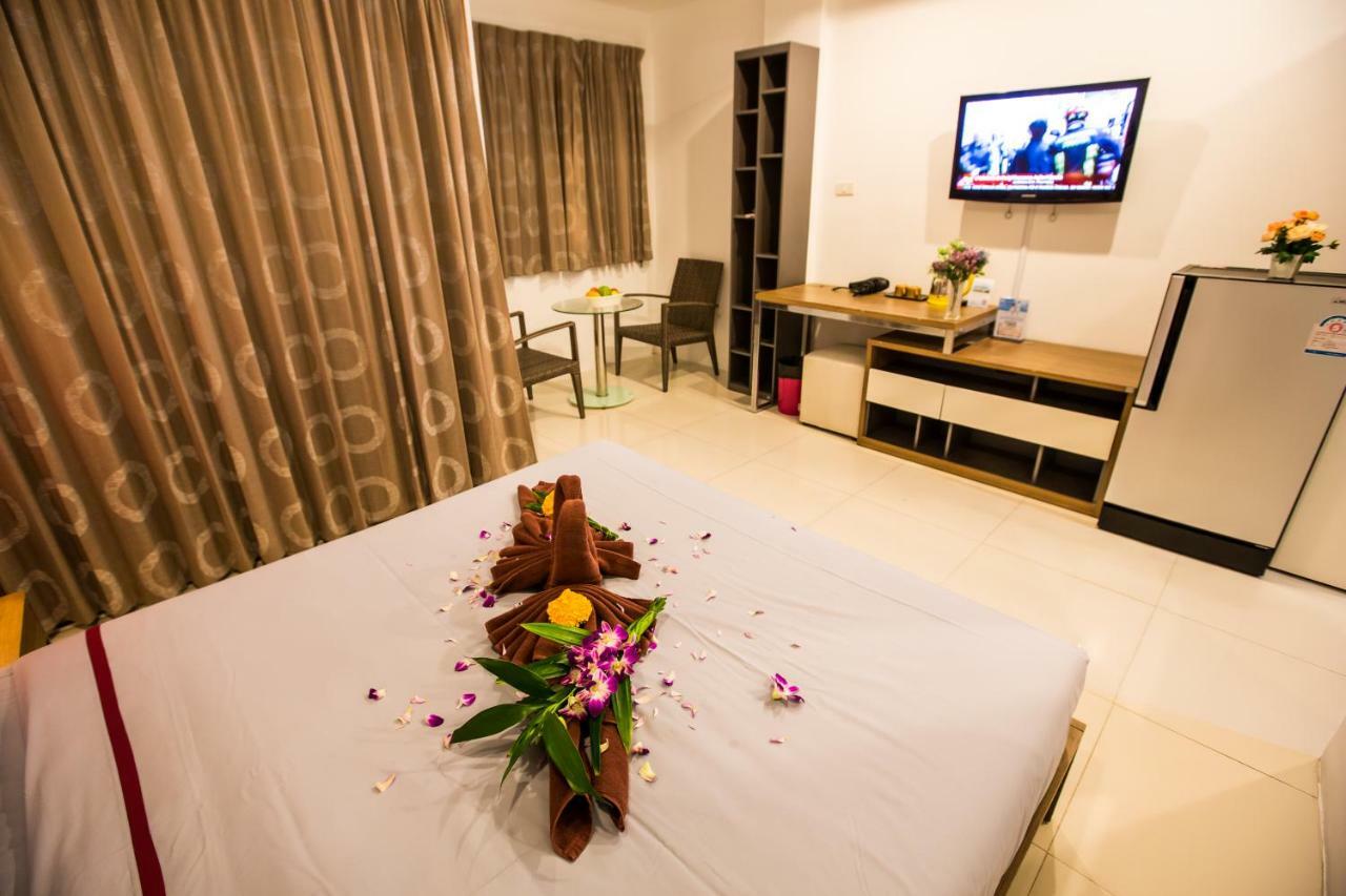 Oscar Boutique Hotel Patong Exterior photo